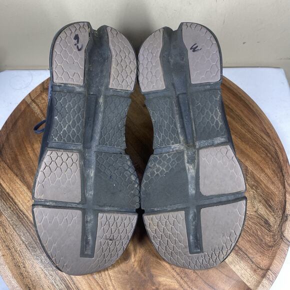 On Running Cloudgo Storm Magnet Womens Blue Size 9.5 Running Shoes 55.98087 - Picture 8 of 10